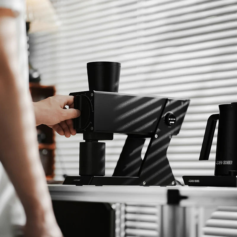 F74 Navigator Electric Grinder-Black?UK?