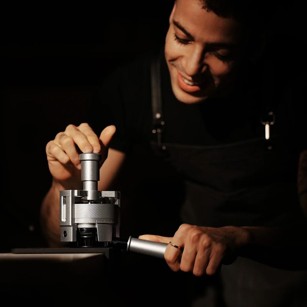 MHW-3BOMBER SE Pro - Needle Distributor WDT Tool