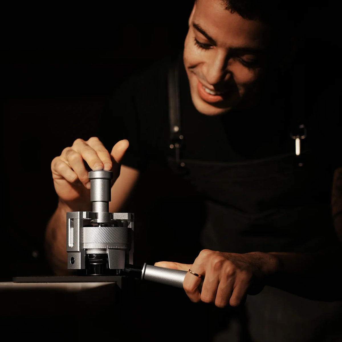 MHW-3BOMBER SE Pro - Needle Distributor WDT Tool