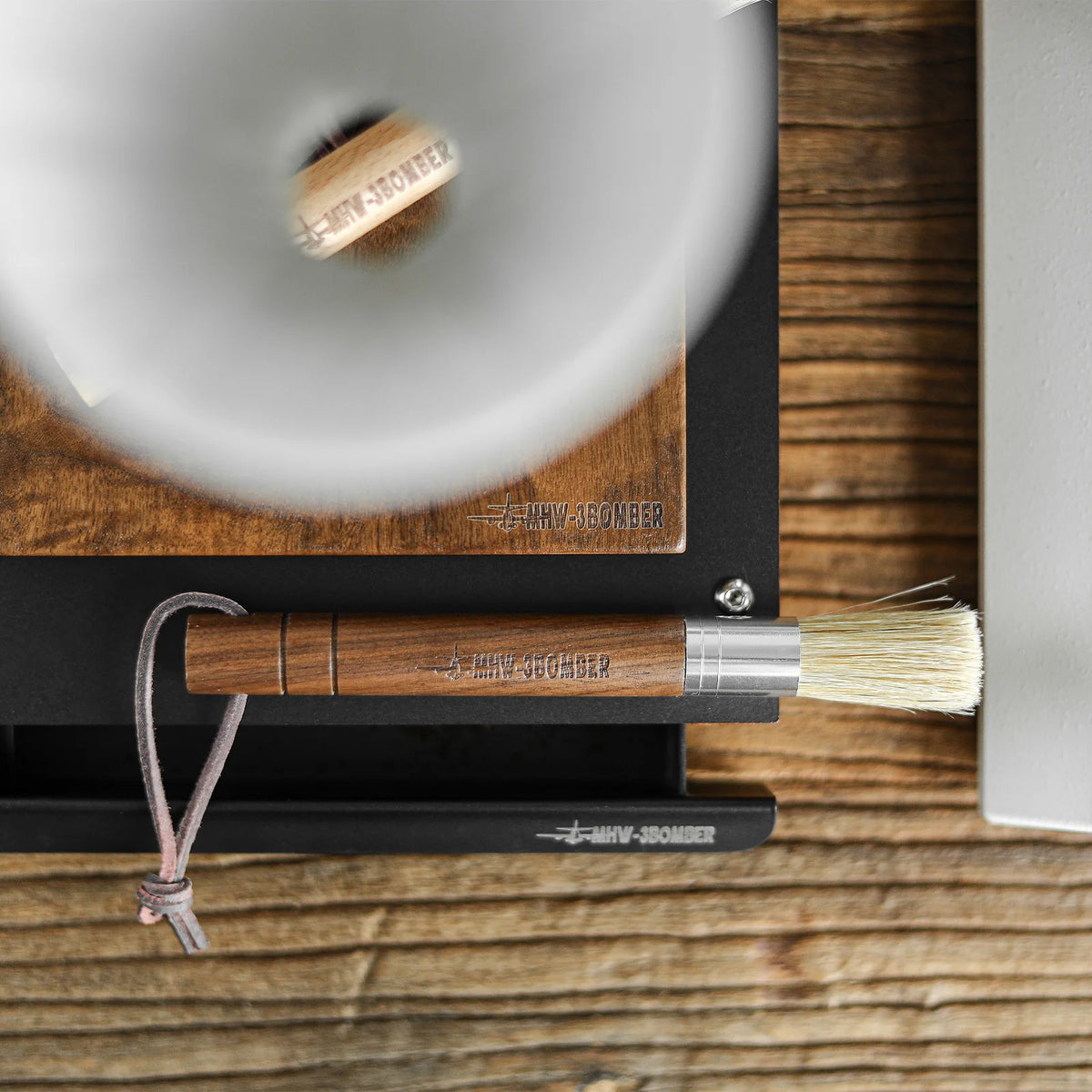 Wings Cylindrical Brush-Walnut