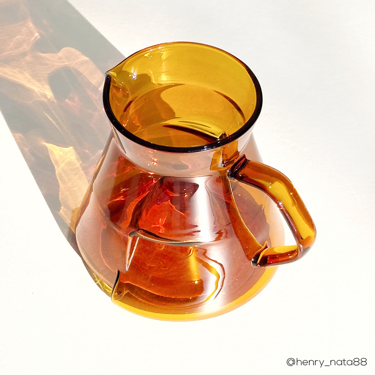 ICOSA CYCLONE SENSORY CARAFE
