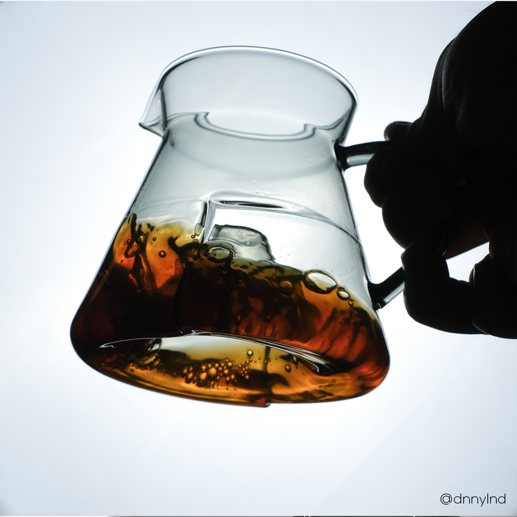 ICOSA CYCLONE SENSORY CARAFE