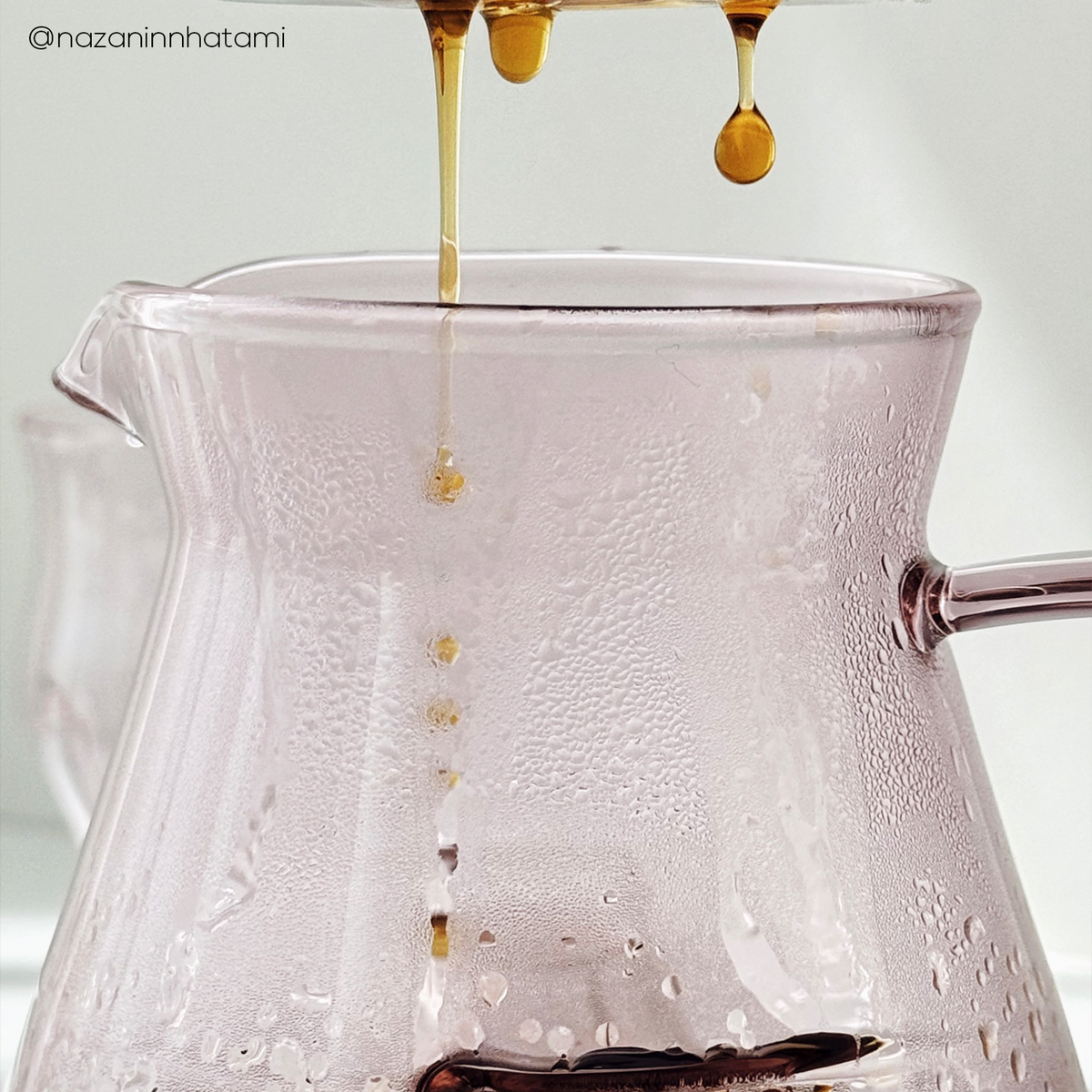 ICOSA CYCLONE SENSORY CARAFE